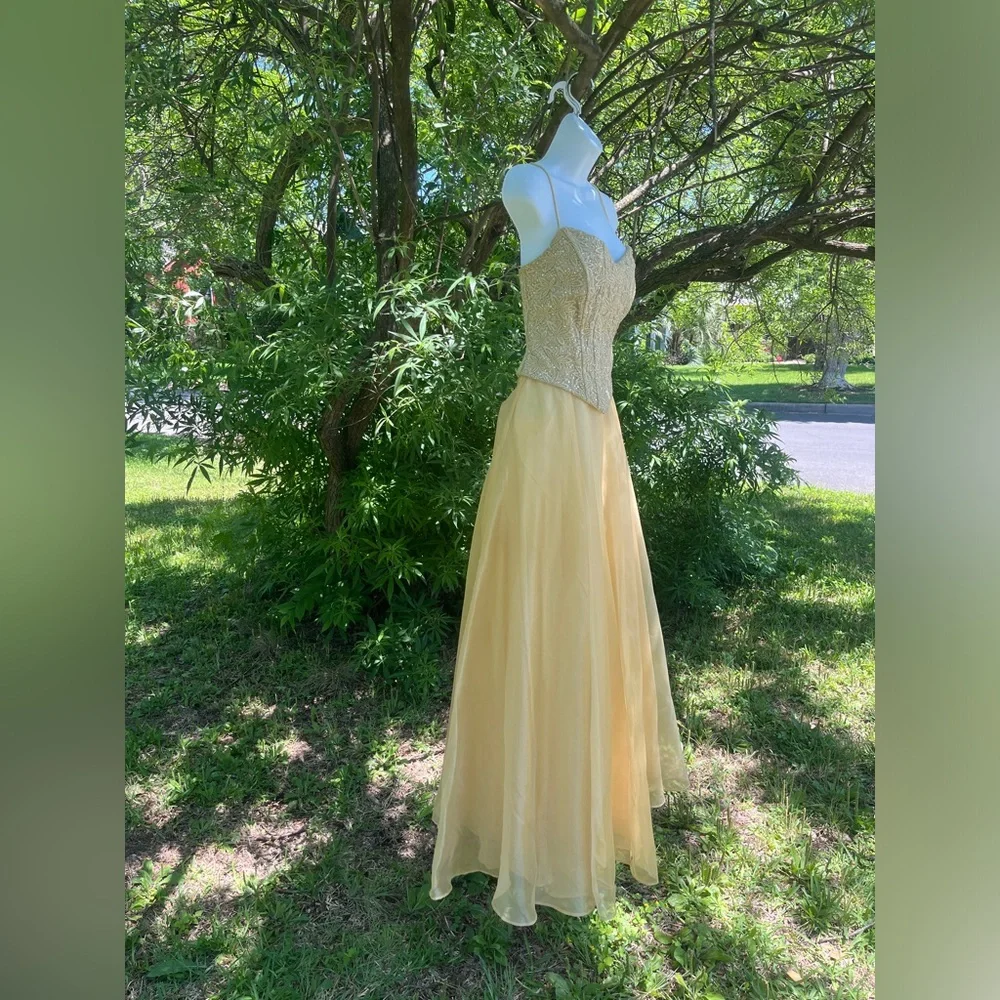 90s golden gown/prom dress size 4 - Picture 15 of 16